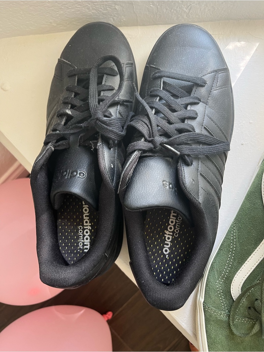 adidas Men’s Black Low-Top Lace-Up Sneakers
